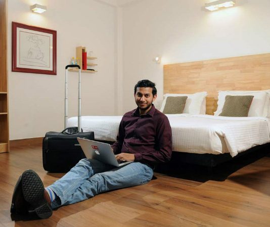 7 college drop-outs who are successful entrepreneurs today successful Indian college dropout entrepreneurs C