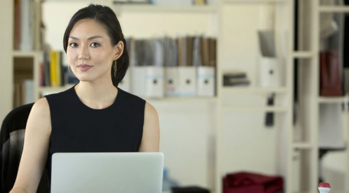 Tips for women entrepreneurs to manage the business and study smart Tips for women entrepreneurs