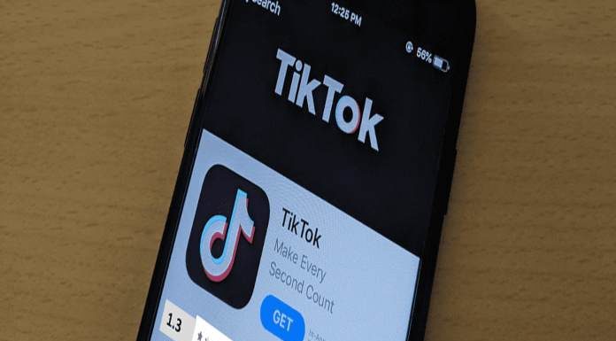 TT vs YT: TikTok facing the wrath, ratings drop drastically after YouTuber Carry Minati’s viral video Tiktok vs You tube