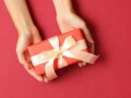 Socially distant solutions: 5 Ways to show clients you care in the post-pandemic world Ways to show clients you care in the post-pandemic world